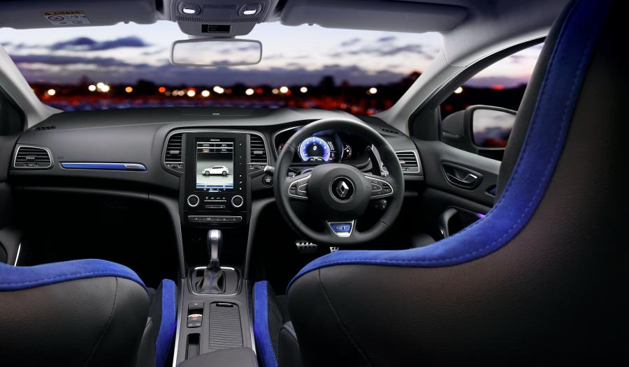Торпедо Renault Megane GT 2016 года  (AU) (фото 2 из 33)